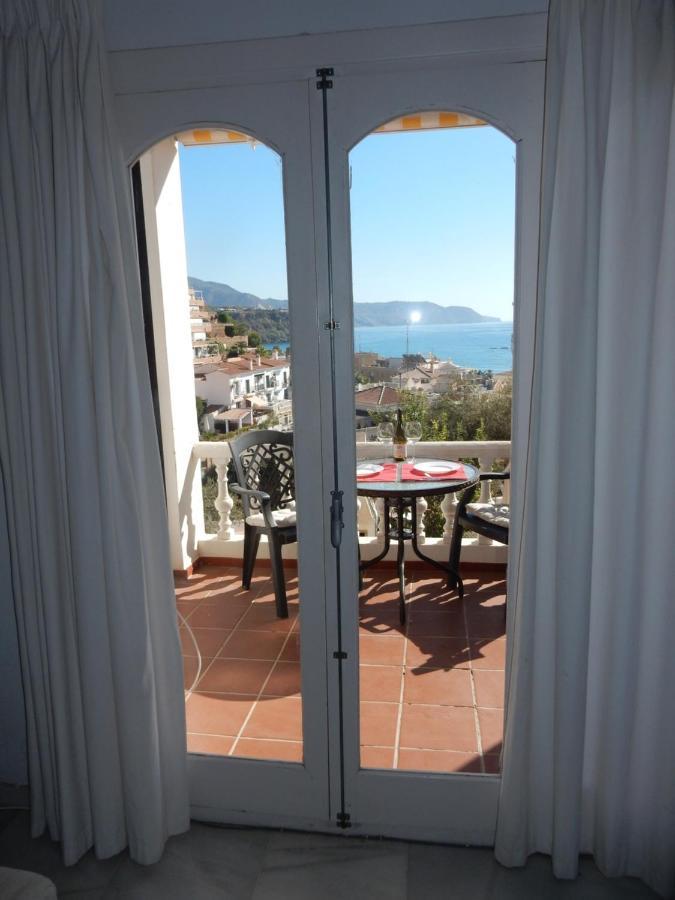 Beach Villa ,Nerja, Seaview, Pool, 3 Bedrooms, Huge Terrace And Garden Екстериор снимка